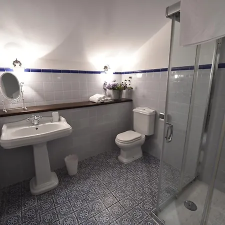 Отель Batzarki *