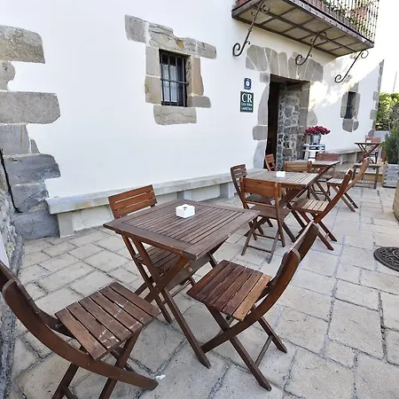 Отель Batzarki *